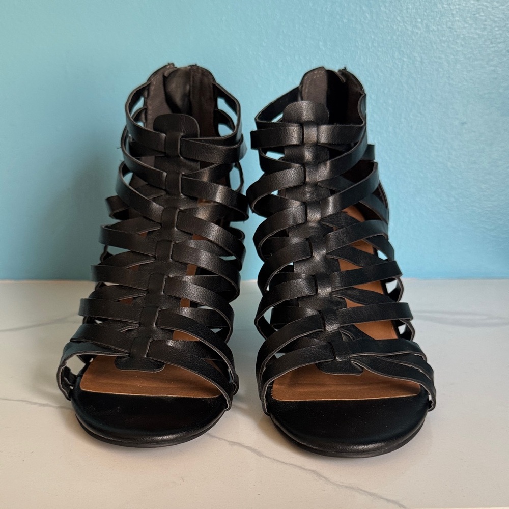 Elegant Black Women's Strappy Sandals